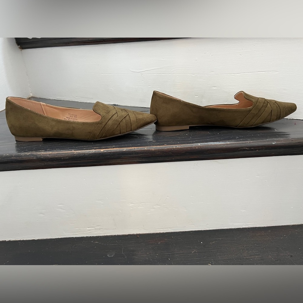 Journee Collection Womens Mindee Loafer Vegan Suede Criss Cross Pointed Toe 10 - Picture 3 of 9